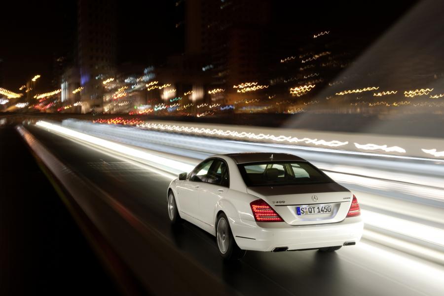  Mercedes-Benz S400 Hybrid 2009 года  (фото 5 из 14)